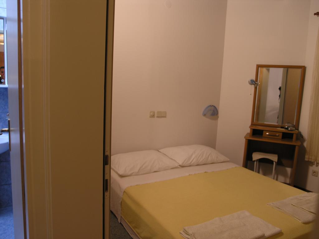 Apartments Mia Mo Premantura Ruang foto