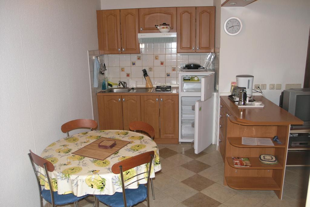 Apartments Mia Mo Premantura Ruang foto